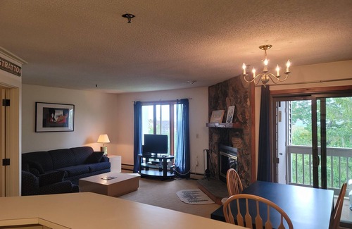 Stratton Mountain Condo | Ski on ski off condo
