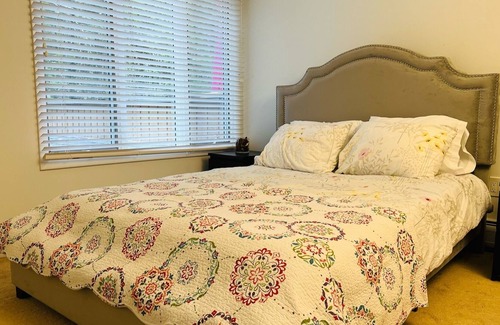 Goshen House | Ski & Stay: 5 bedroom w/ hot tub 10 min to Mohawk Mountain