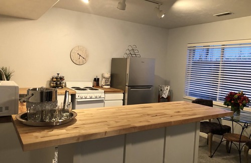 Millcreek House | Skiers delight Kitchen, 1.5 bath, laundry, sleeps 4, newly remodeled