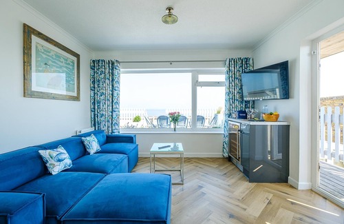 Aldeburgh Cottage | Skippers Cottage - sleeps 8 guests in 4 bedrooms