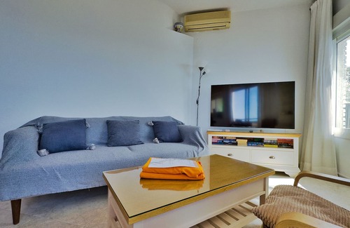 Marbella Seafront Promenade Apartment | Skol 317 - 2 bedroom, 2 bathroom Luxury Beachfront Apartment Marbella