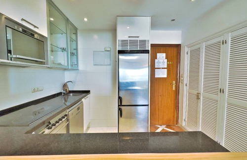 Marbella Seafront Promenade Apartment | Skol 536 - Great One Bed Apartment with Wonderful Sea View.