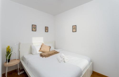 Wola Duchacka Apartment | Skowronia Modern Apartment