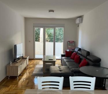 Podmaine Apartment | SKY Apartment