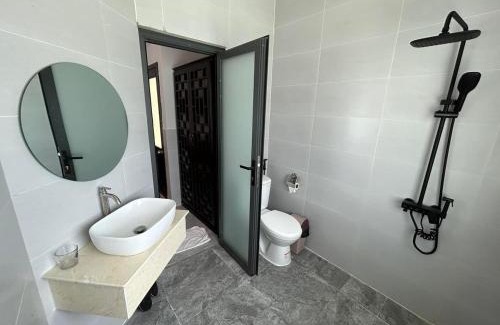 East Ham Tien Beach Bed & Breakfast | Sky Home