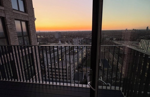 Barking Apartment | Sky Line Apartment