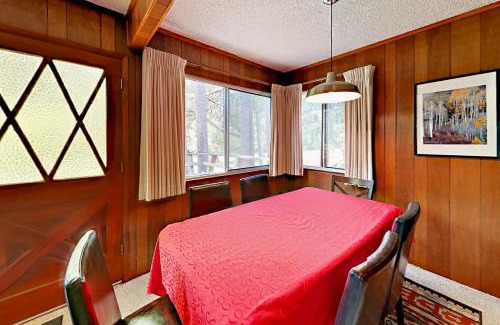 Tahoe Island House | Sky Meadows Charmer