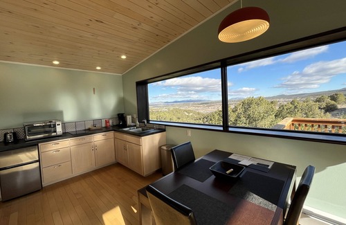 Arroyo Hondo House | Sky Nest Arroyo Hondo