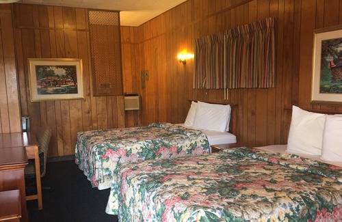 El Dorado House | Sky-Palace Inn and Suites El Dorado - 2 Double Bed Smoking