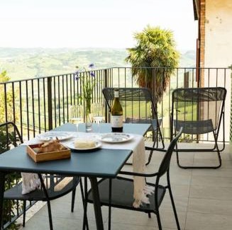 La Morra Apartment | Sky & Vineyards - Mora -