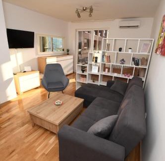 Alipasin Most Apartment | Sky Way Studio Apartment