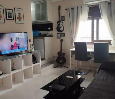 Kalamaria Apartment | SkyCozy Balcony