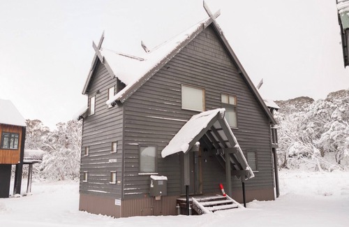 Hotham Heights Ski Chalet | Skyfall - Dinner Plain