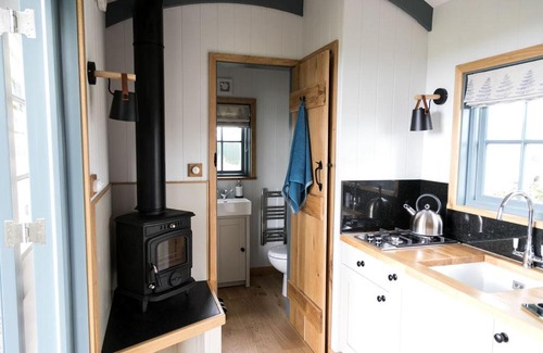 Norton St. Philip Cabin | Skylark Shepherds Hut