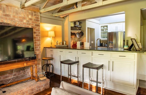 Miller Grove House | Skylight Ranch - Spacious Getaway