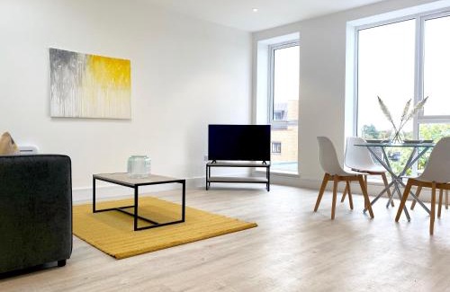 Fleet House | Skyline at Fleet Heights Apartment Six