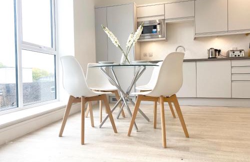 Fleet House | Skyline at Fleet Heights Apartment Six