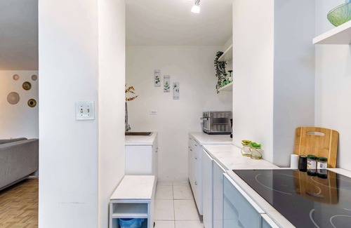 Downtown Atlanta Condo | Skyline Stay - Chic 1BR in Downtown Atlanta
