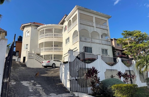 Montego Bay Villa | Skyline Suites Villa and Spa/15 min from airport