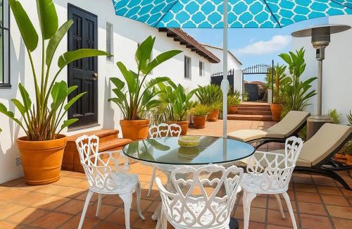 Westwood Apartment | Skyline Terrace - Hollywood Hills 2BR