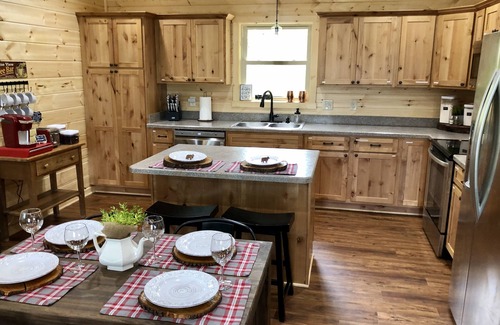 Stanley Cabin | Skyline View: New build! A+ views! Spacious!