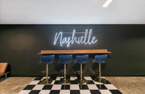 East Nashville House | Skyline View With Rooftop Deck