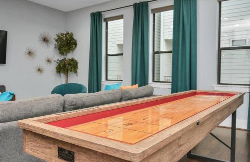 Greater Third Ward House | Skyline Views - Sleeps 10 Home Near Downtown