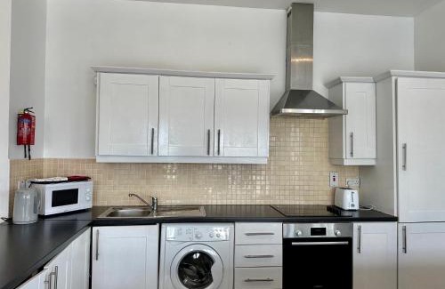 Waterford Apartment | Skyline Vista Apartment