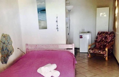 Skiros Condo | Skyros Beachfront Nest-A step away from the beach