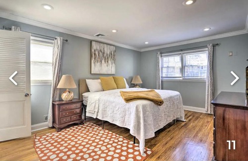 West Orange House | Skyview Cottage