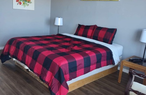 Melancthon Hotel | Skyview Motel