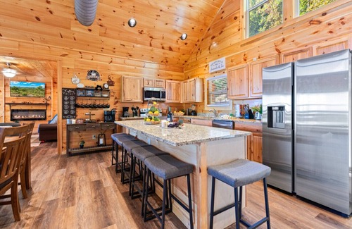 Sevierville Cabin | Skyview Serenity by Ghosal Luxury Lodging