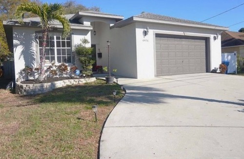 Pinellas Point House | Skyway Retreat…minutes from St. Pete Beaches!