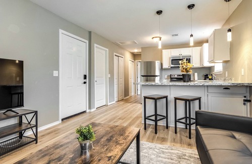 Bartlesville Apartment | Sleek 1 Bd Remodeled Apt. In the heart of Downtown