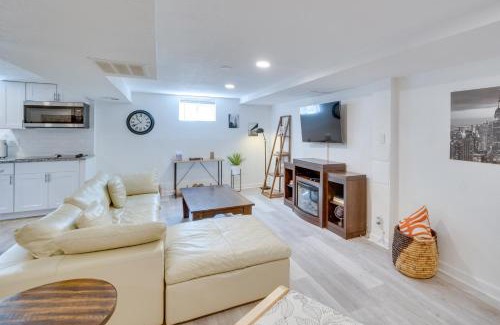 Castlewood Apartment | Sleek and Central Centennial Apartment with Fireplace!