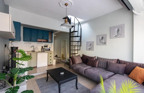 Cihangir Apartment | Sleek Flat with Excellent View in Cihangir