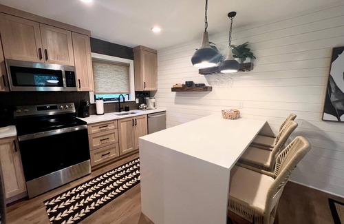 Seabrook Island Villa | Sleek, immaculate villa. Half mile from beach. Club access.