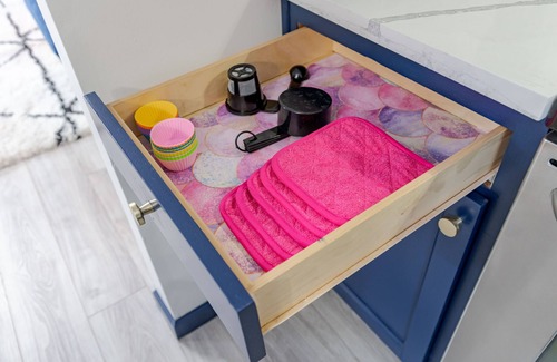 Elizabethtown House | Sleek+ Modern Home Close to Downtown