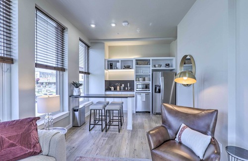 Downtown Apartment | Sleek, Newly Updated Downtown San Marcos Apt!
