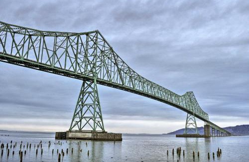 Astoria Apartment | Sleek Riverfront Condo on Pier in Downtown Astoria