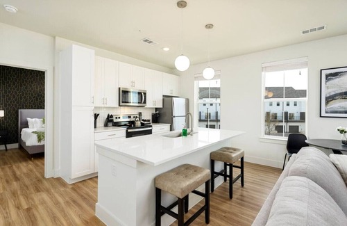 Pflugerville Apartment | Sleek & Stylish Apartment in Prime Location