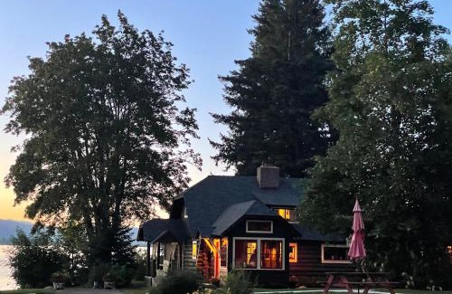 Sandpoint Resort | Sleep's Cabins