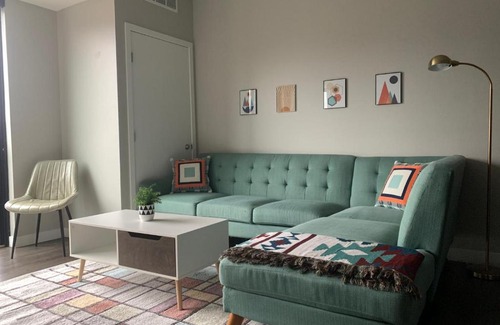 Downtown Des Moines Apartment | Sleepover Premier Downtown Des Moines Apartments