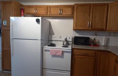 Fellowship House | Sleeps 10 - 4BR - 2BA - 2 King 4 Twin - Near - WEC Silver Springs Zipline