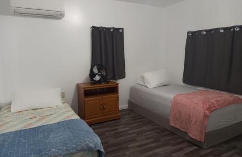 Fellowship House | Sleeps 10 - 4BR - 2BA - 2 King 4 Twin - Near - WEC Silver Springs Zipline