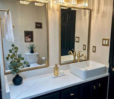 S Y Jackson House | Sleeps 11 Mountain Views Fully Renovated