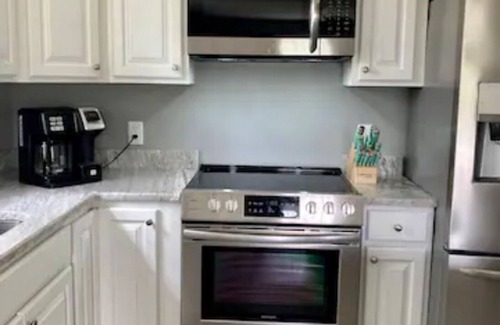 Clarksville House | Sleeps 11 on Water by BoatRamp w/LakeToys+GameRoom