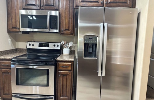 Payson House | Sleeps 16- Moutain View