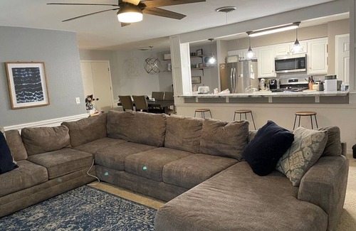 Amarillo House | Sleeps 20 | 6 BR | Duplex near PD Canyon Dinning