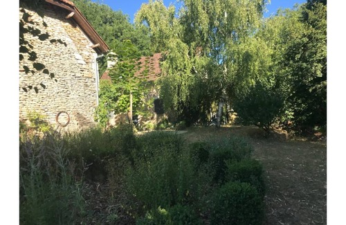 Saint-Amand-de-Coly House | Sleeps 4 to 7